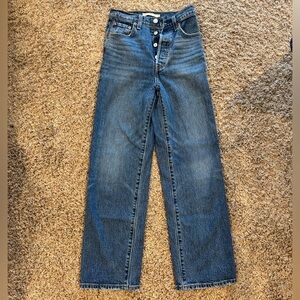 Levi’s Ribcage Straight Ankle Jeans